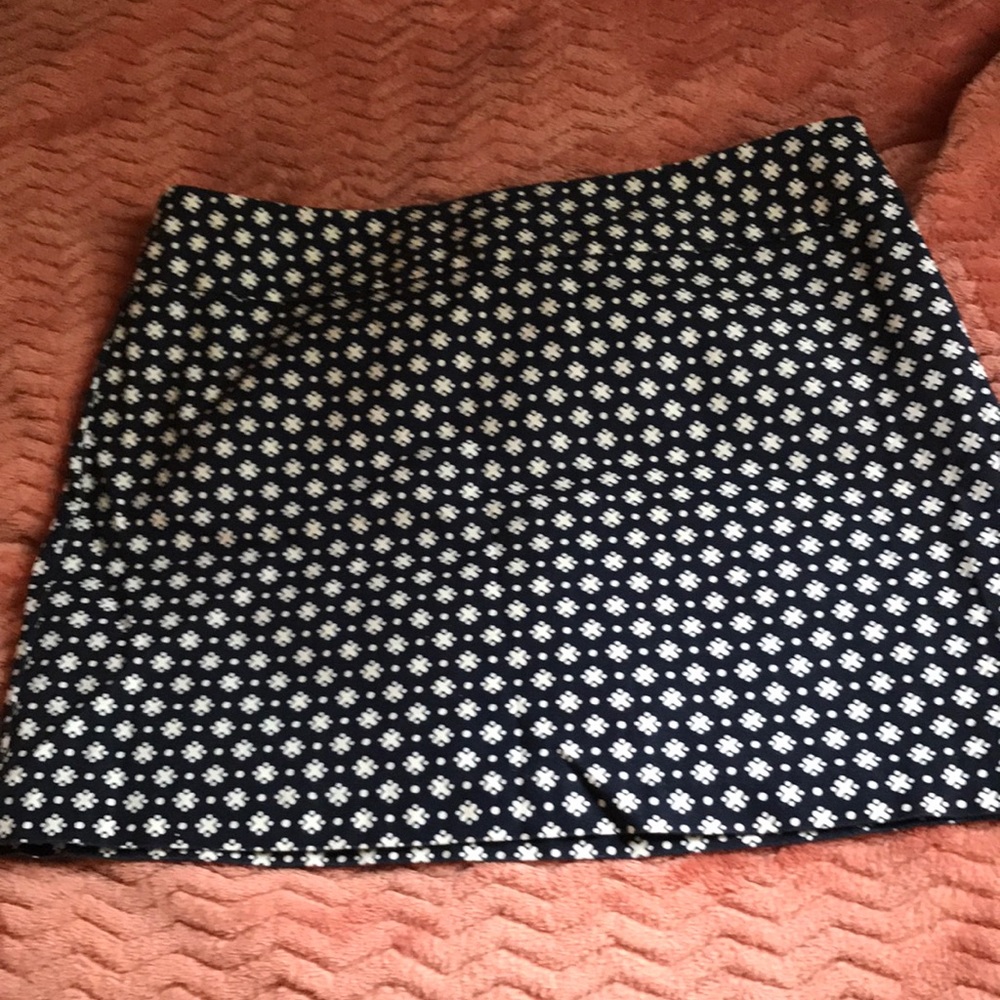 Old Navy mini skirt blue & white size 4